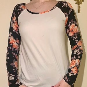 Long sleeve floral tee